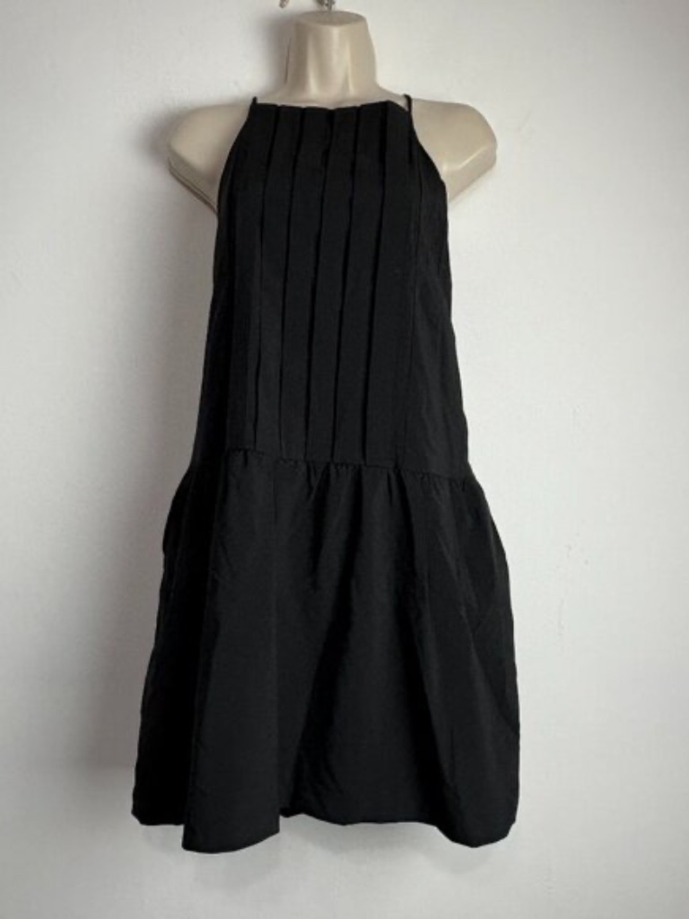 One Market Black Pleated Drop Waist Mini Dress Women’s Size Small